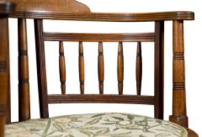E. W. Godwin Attributed, Made by Gillows, Aesthetic Walnut Armchair - Thumbnail 15