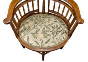 E. W. Godwin Attributed, Made by Gillows, Aesthetic Walnut Armchair - Thumbnail 9