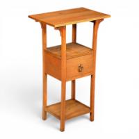 E. W. Godwin Attributed, for William Watt. A golden Oak small side table - Thumbnail 1