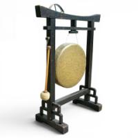 E. W. Godwin for William Watt. Anglo-Japanese gong and striking stick - Thumbnail 2
