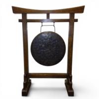 E. W. Godwin for William Watt. An Anglo-Japanese gong - Thumbnail 2